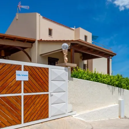 Arianna Villa