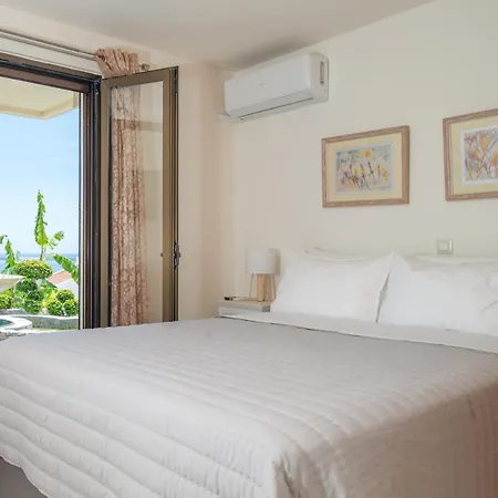 Arianna Villa Kalathos